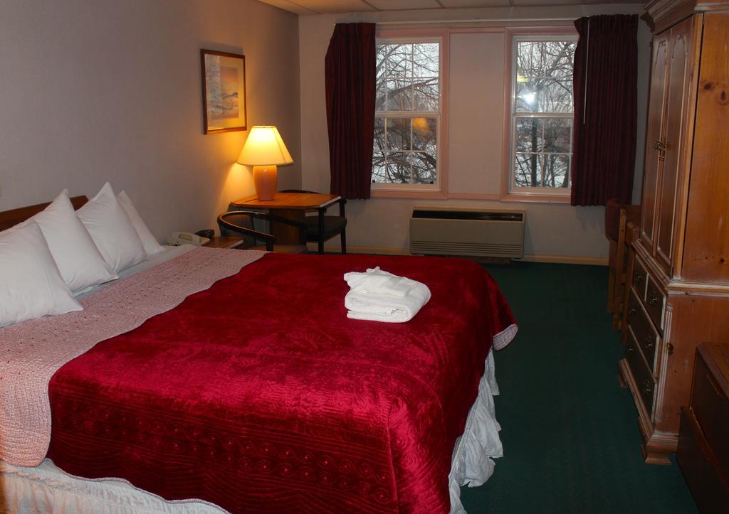 Anchorage Inn ברלינגטון מראה חיצוני תמונה